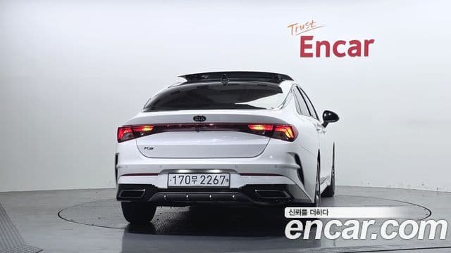 Kia K5 2.0 LPI Prestige 2020 — фото 1