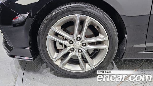 Hyundai Sonata 2.0 Premium Special 2018 — фото 1