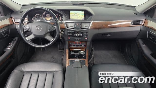 Mercedes-Benz E-Class E300 Elegance 2012 — фото 1