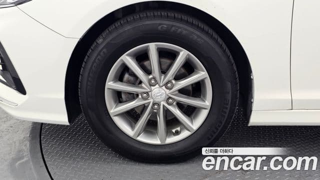 Hyundai Sonata 2.0 Style 2019 — фото 1