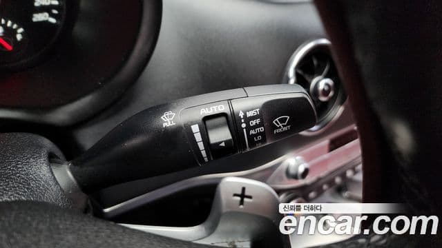 Kia Stinger 2.0 Turbo 2 WD Platinum 2020 — фото 1