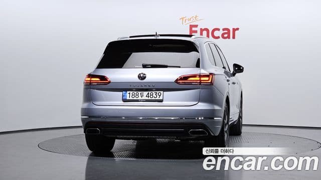 Volkswagen Touareg 3.0 TDI Prestige 2021 — фото 1