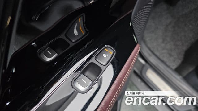 Kia Niro 1.6 HEV Noblesse Special 2020 — фото 1