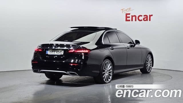Mercedes-Benz E-Class E350 4 MATIC AMG Line 2021 — фото 1