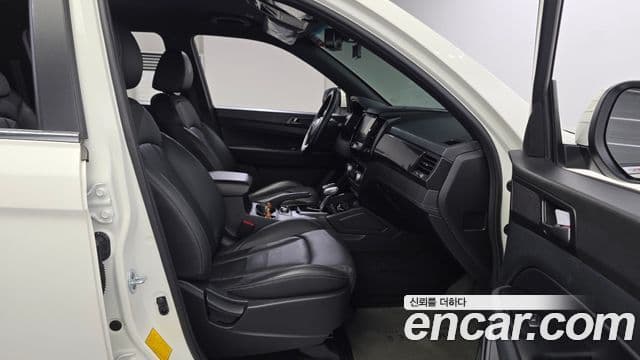 KG Mobility Ssangyong Rexton Diesel 2.2 4 WD Prestige Special 2021 — фото 1