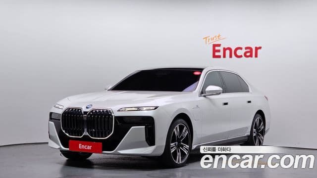 BMW 7 Series (G70) 750 e xDrive M Sport 2024