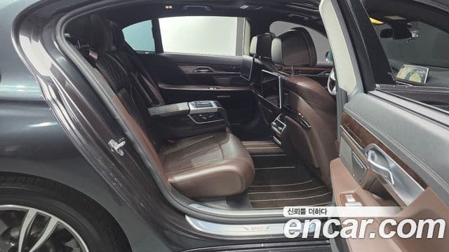 BMW 7-Series 730 Ld xDrive 2016 — фото 1