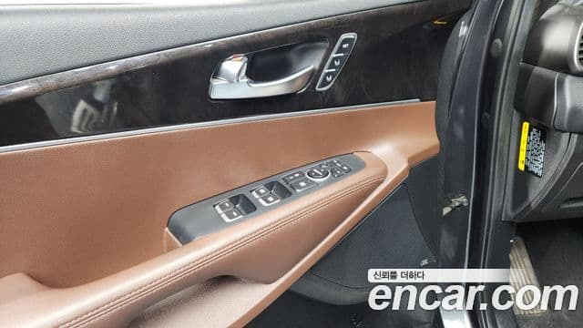 Kia Sorento Diesel 2.0 2 WD Noblesse Special 2016 — фото 1