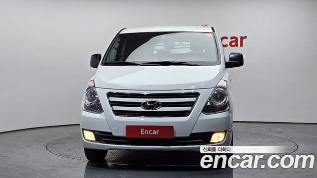 Hyundai Starex 3 seater Van Smart 2016 — фото 1