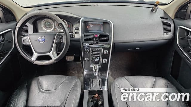 Volvo XC60 D4 1 st 2013 — фото 1