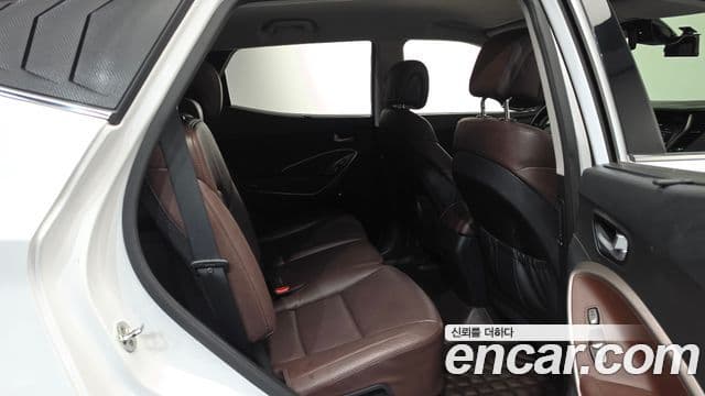 Hyundai Santafe Gasoline 2.0 Turbo 2 WD Value Plus 2018 — фото 1