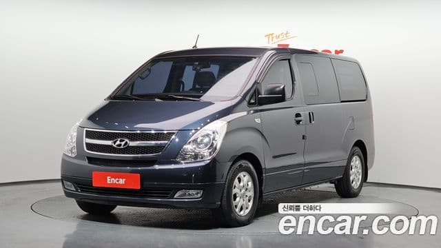 Hyundai Grand Starex 5 seater Van CVX Luxury 2014