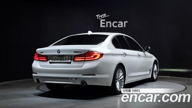 BMW 5-Series 520 d xDrive Luxury Plus 2018 — фото 1