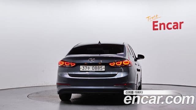 Hyundai AVANTE 1.6 GDI Modern special 2016 — фото 1