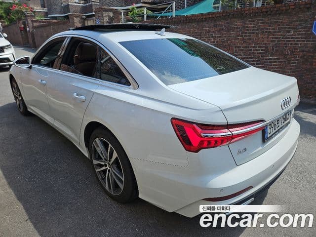 Audi A6 45 TFSI Quattro Premium 2021 — фото 1