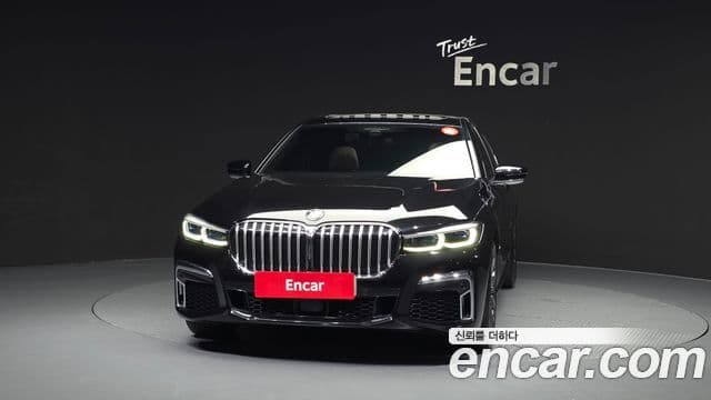 BMW 7-Series 730 d xDrive M Sport 2022 — фото 1