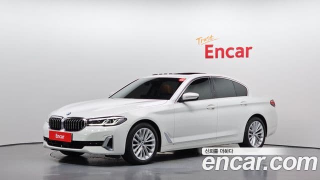 BMW 5 Series (G30) 520 i Luxury 2023