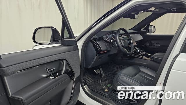 Land Rover Range Rover Sport D300 HSE Dynamic 2023 — фото 1