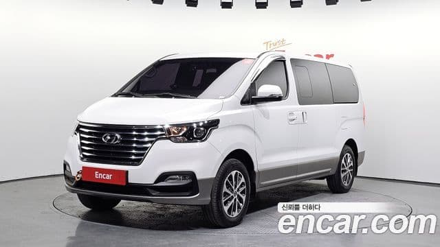 Hyundai New Grand Starex 4 WD Urban 9 seater Exclusive 2019
