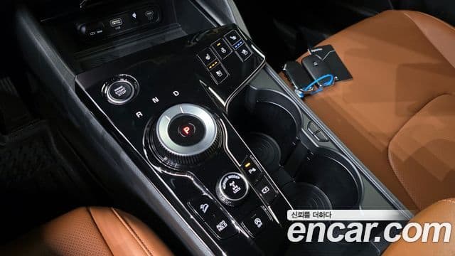 Kia Sportage Gasoline 1.6 Turbo 4 WD Nobleless 2023 — фото 1