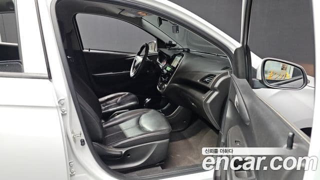 ChevroletGMDaewoo Spark LT Plus 2017 — фото 1