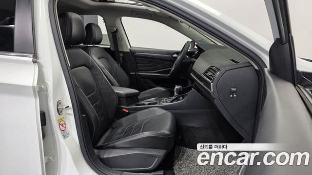 Volkswagen Jetta 1.5 TSI Prestige 2023 — фото 1