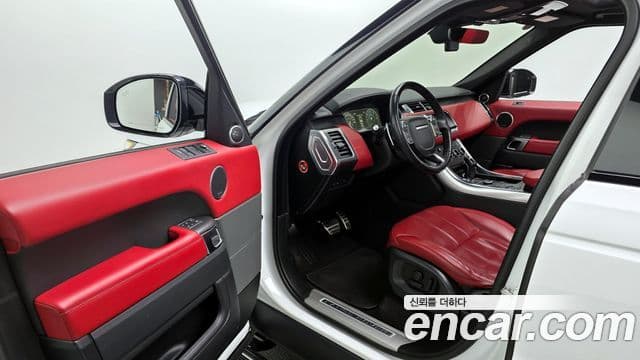 Land Rover Range Rover Sport 3.0 SDV6 HSE Dynamic 2017 — фото 1