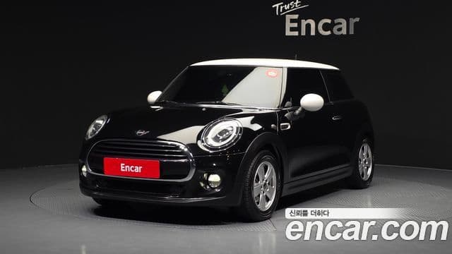 MINI Cooper Base 3 Gen 2019