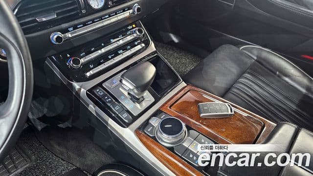 Genesis EQ900 3.3 T-GDI AWD Premiun Luxury 2016 — фото 1