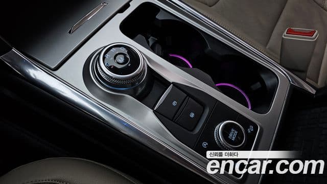 Ford Explorer 2.3 Limited 4 WD 2020 — фото 1
