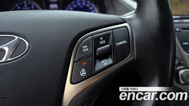 Hyundai Grandeur HG240 Modern 2014 — фото 1