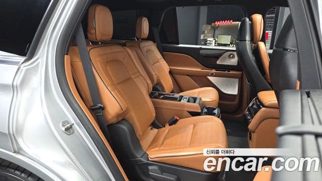 Lincoln Aviator 3.0 BlackLabel AWD 2020 — фото 1