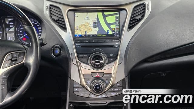 Hyundai Grandeur HG240 Modern 2014 — фото 1