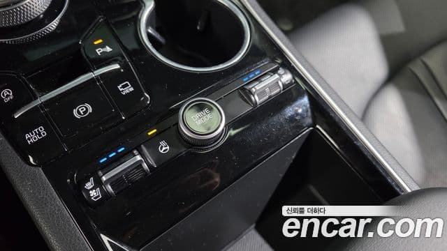 Kia K5 2.0 Prestige 2023 — фото 1
