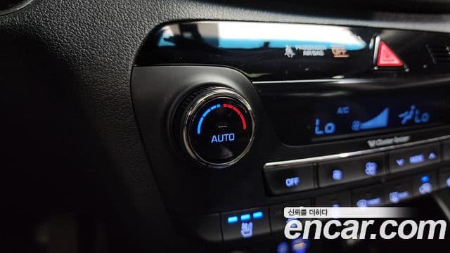 Hyundai Tucson Diesel 2.0 4 WD Premium 2017 — фото 1