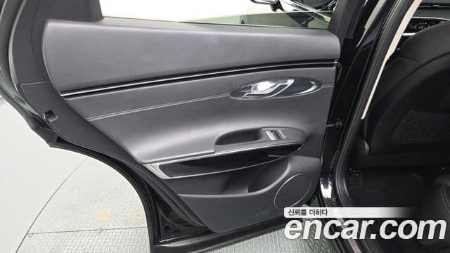 Genesis GV70 2.5 T Gasoline 2 WD 2021 — фото 1