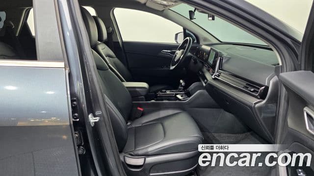 Kia Sportage Diesel 2.0 2 WD Trendy 2023 — фото 1