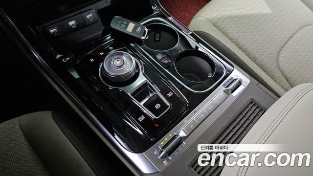 Kia Canival Gasoline 9 seater Limousine Signature 2021 — фото 1