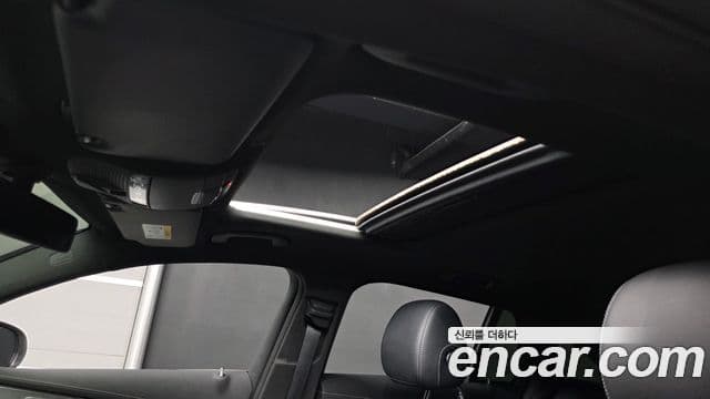 Mercedes-Benz EQC EQC400 4 MATIC 2020 — фото 1