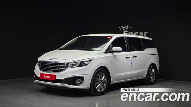 Kia All-New Carnival 9 seater Prestige 2015