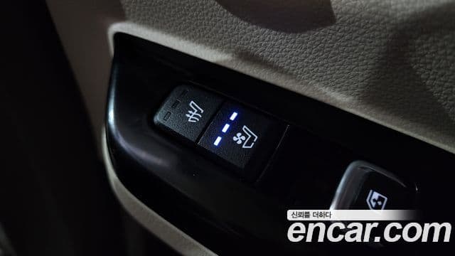 Kia Canival Gasoline 7 seater Signature 2021 — фото 1