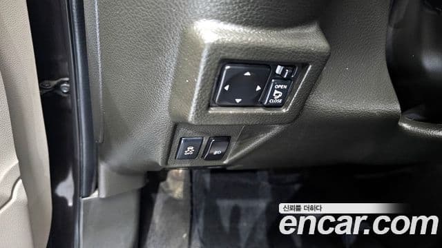 Nissan Cube 1.8 S Z12 2011 — фото 1