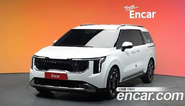 Kia New Carnival 4 Gen Gasoline 9 seater Signature 2025