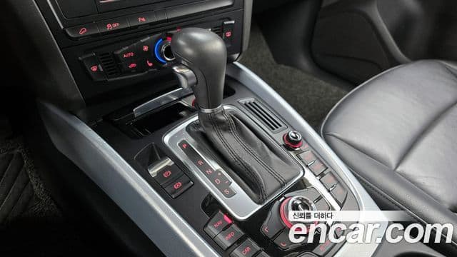 Audi Q5 2.0 TDI Quattro 8 R 2012 — фото 1