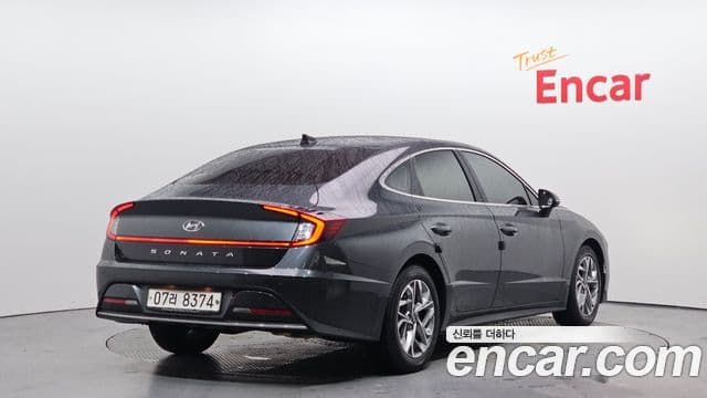 Hyundai Sonata 2.0 Premium Family 2020 — фото 1