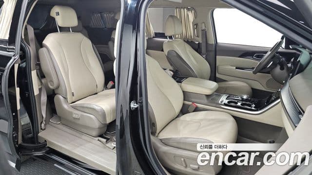 Kia Canival Gasoline 9 seater Limousine Signature 2021 — фото 1