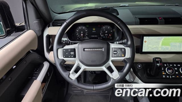 Land Rover Defender 90 D250 SE 2023 — фото 1