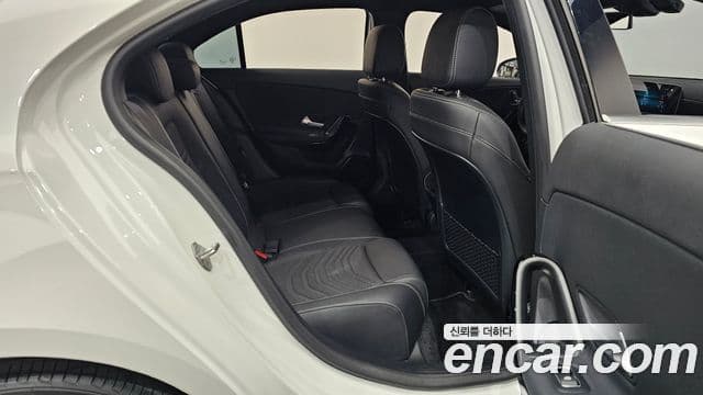 Mercedes-Benz A-Class A220 Sedan 2020 — фото 1