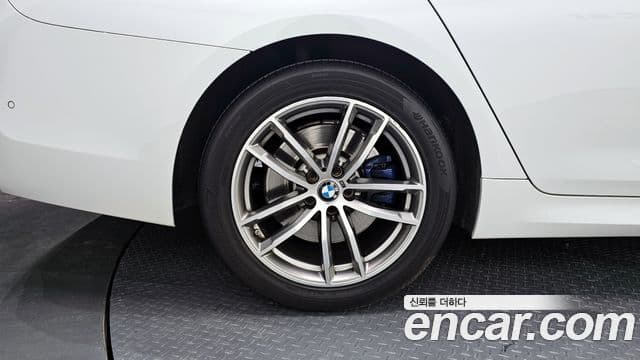 BMW 5-Series 530 i M Sport Plus 2017 — фото 1