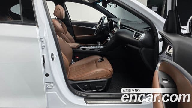 Genesis G70 2.0 T Elite 2019 — фото 1
